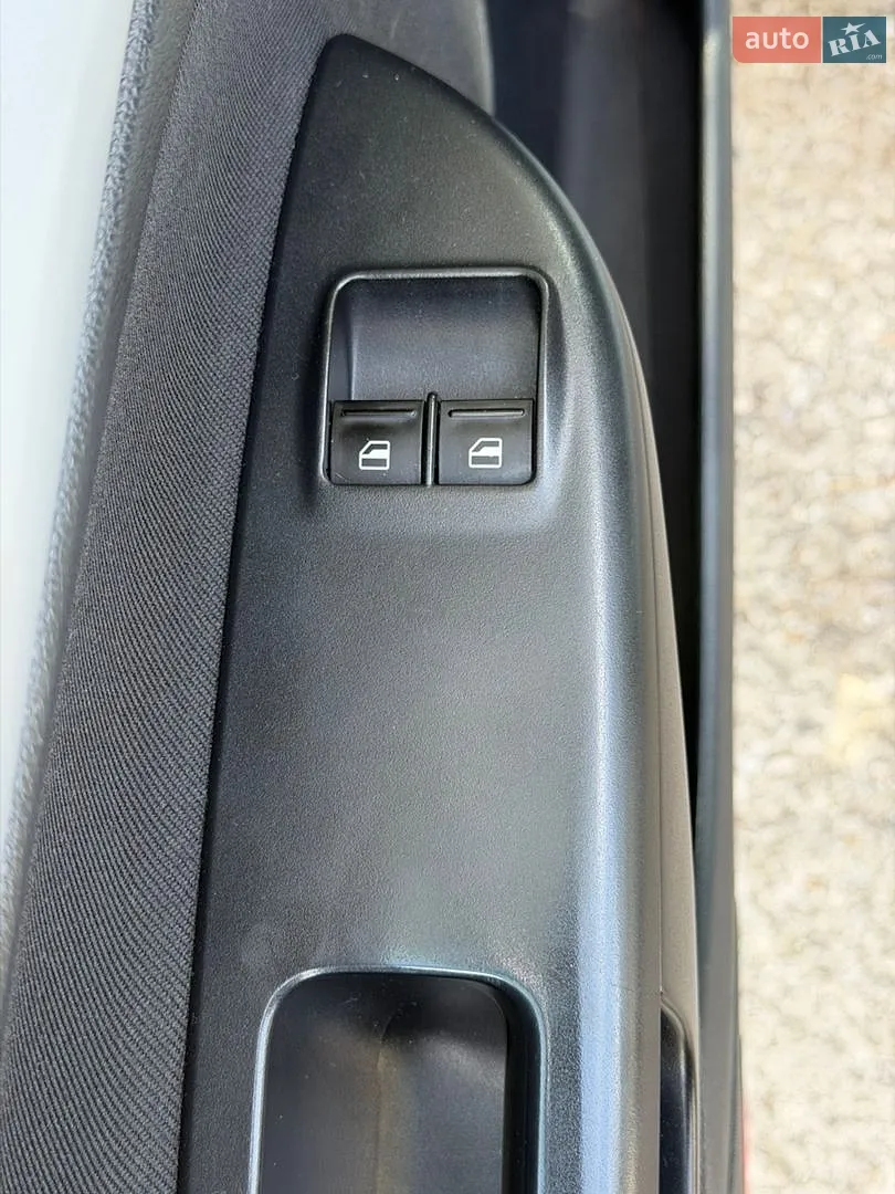 2010 Skoda Octavia - мініатюра 19