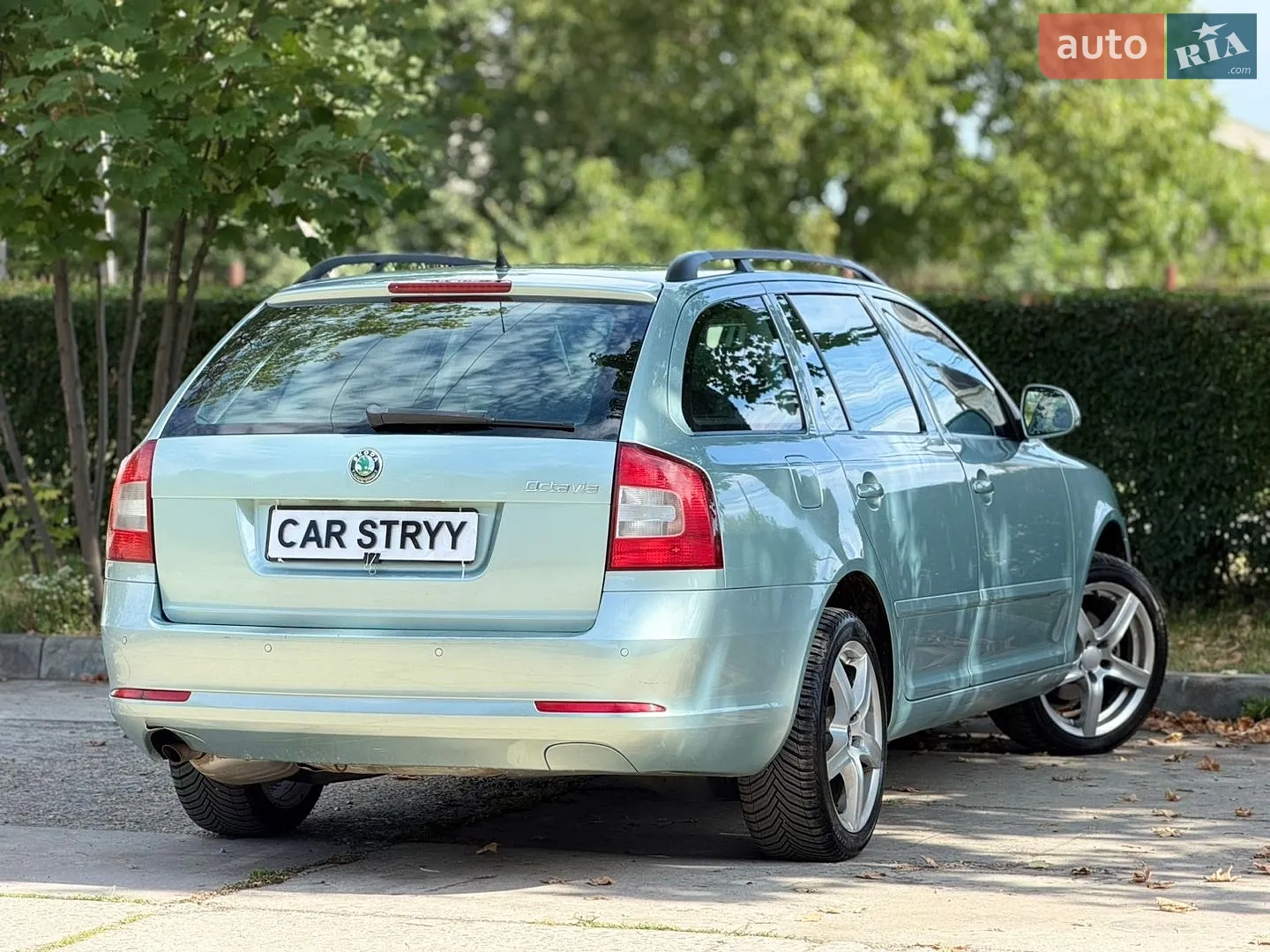 2010 Skoda Octavia - мініатюра 16