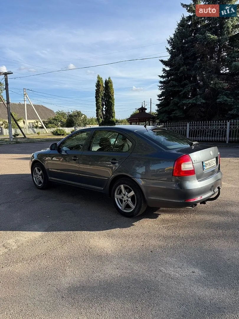2010 Skoda Octavia - мініатюра 14
