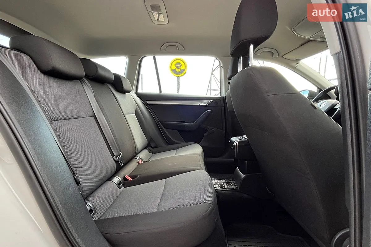 2015 Skoda Octavia - мініатюра 25