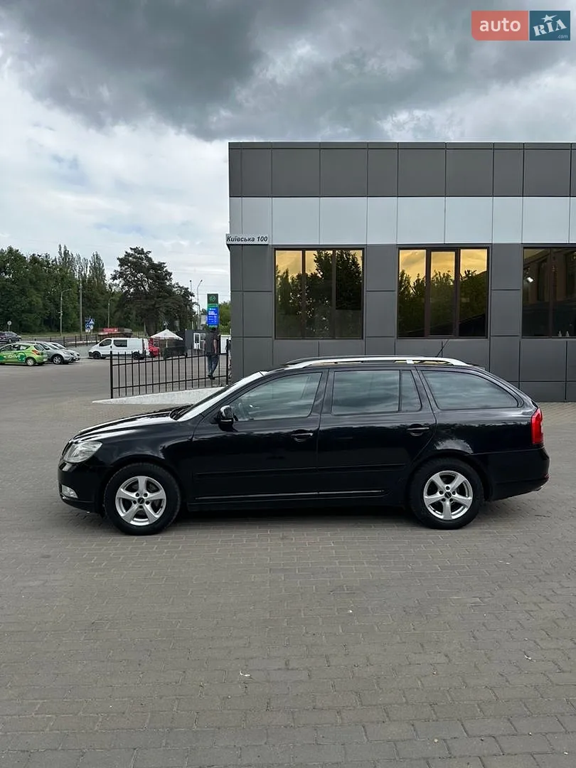 2010 Skoda Octavia - мініатюра 6