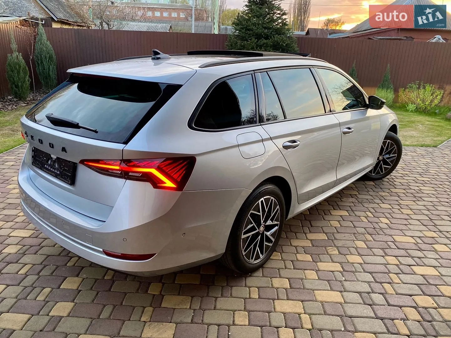 2020 Skoda Octavia - мініатюра 2