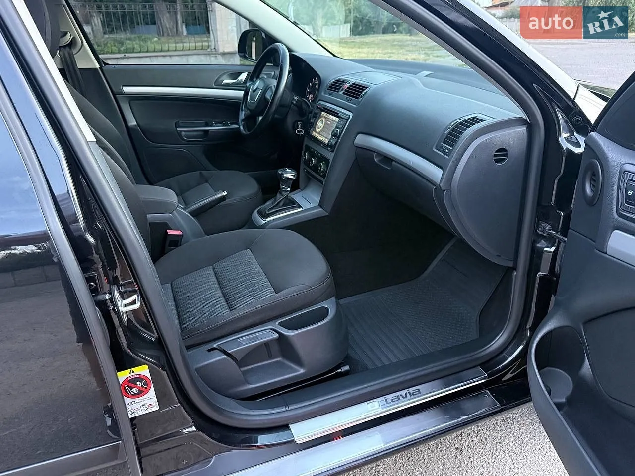 2011 Skoda Octavia - мініатюра 44