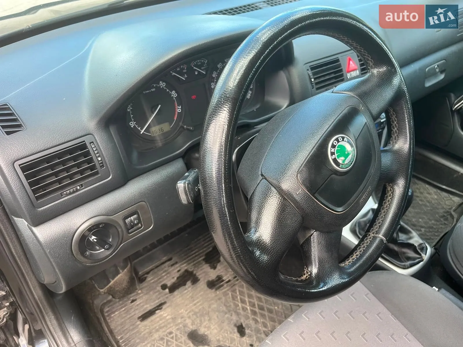 2010 Skoda Octavia - мініатюра 9