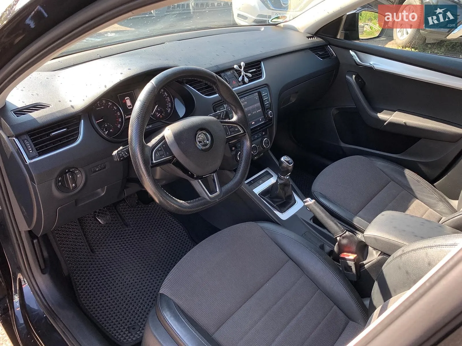 2017 Skoda Octavia - мініатюра 16
