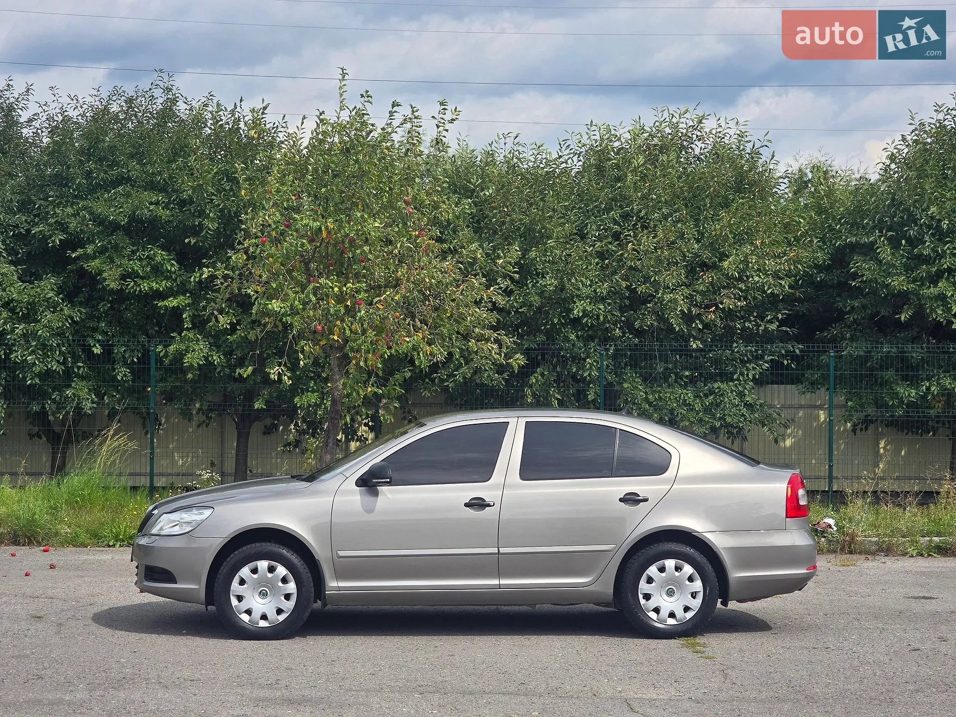 2010 Skoda Octavia - мініатюра 9