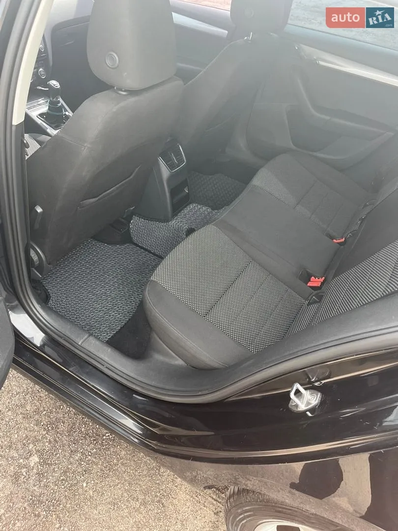 2014 Skoda Octavia - мініатюра 24