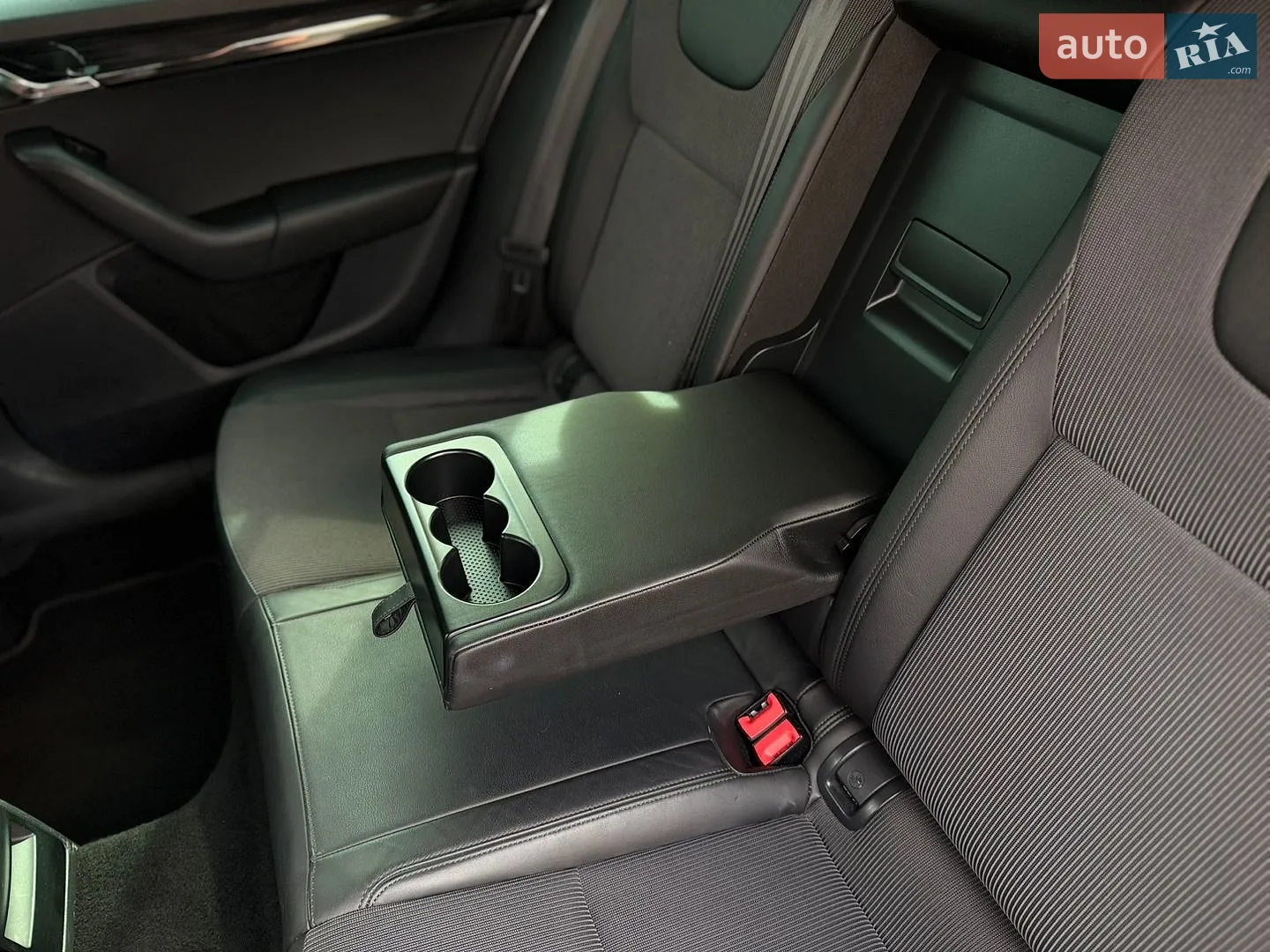 2019 Skoda Octavia - мініатюра 43