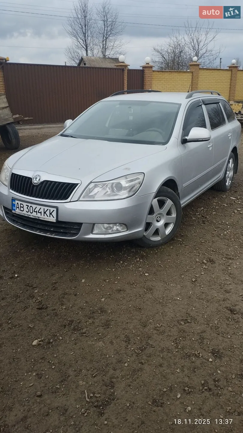 2010 Skoda Octavia - фото 1