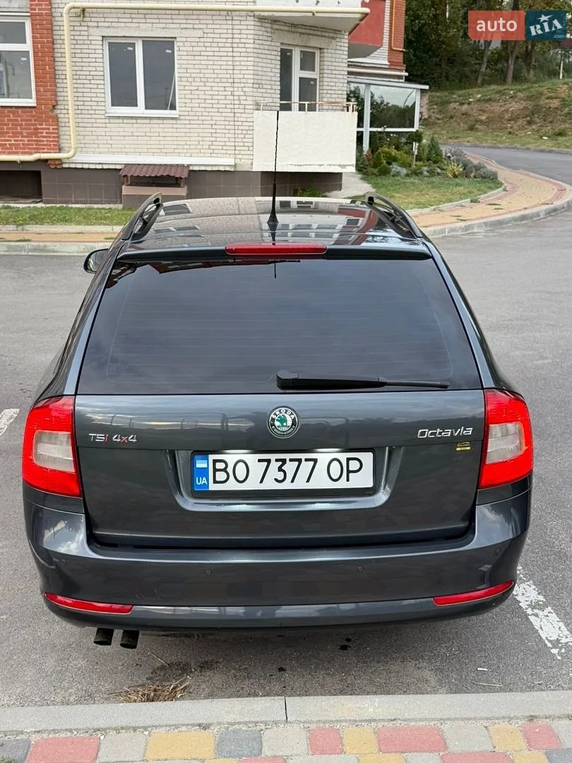 2010 Skoda Octavia - мініатюра 9