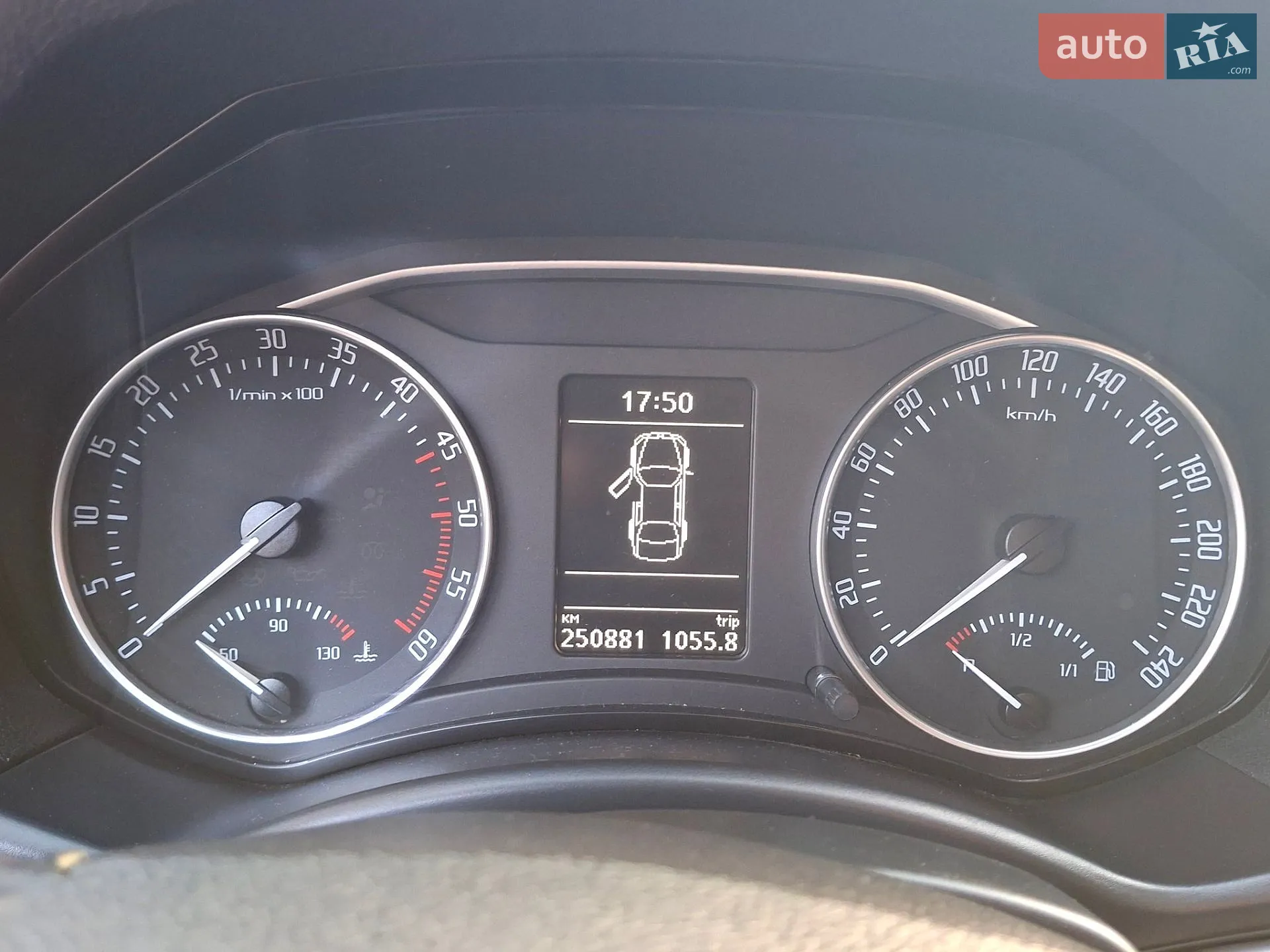 2010 Skoda Octavia - мініатюра 18