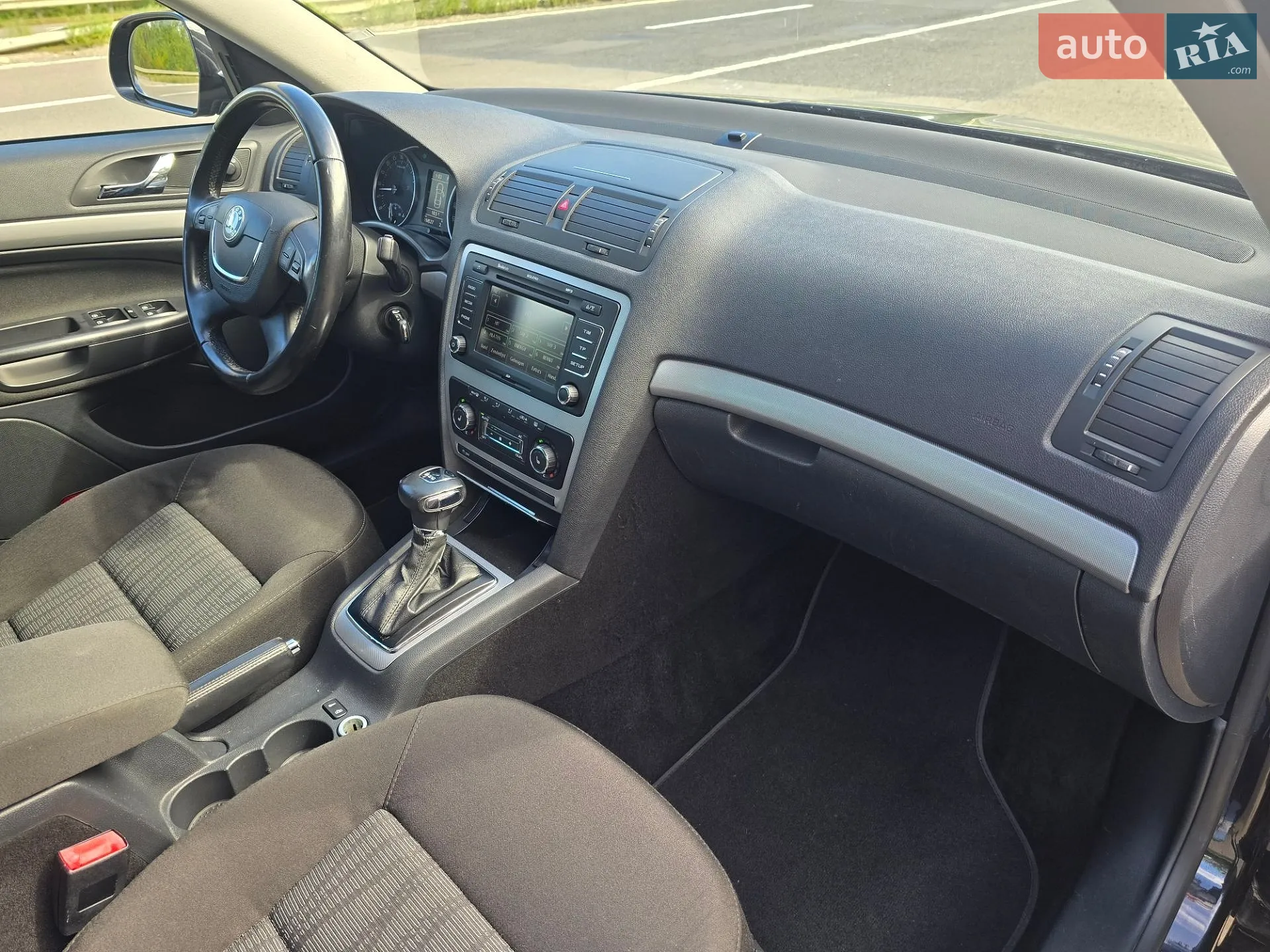 2010 Skoda Octavia - мініатюра 38