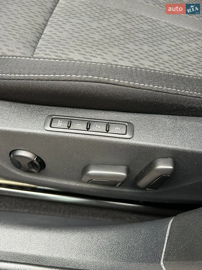 2020 Skoda Octavia - мініатюра 11