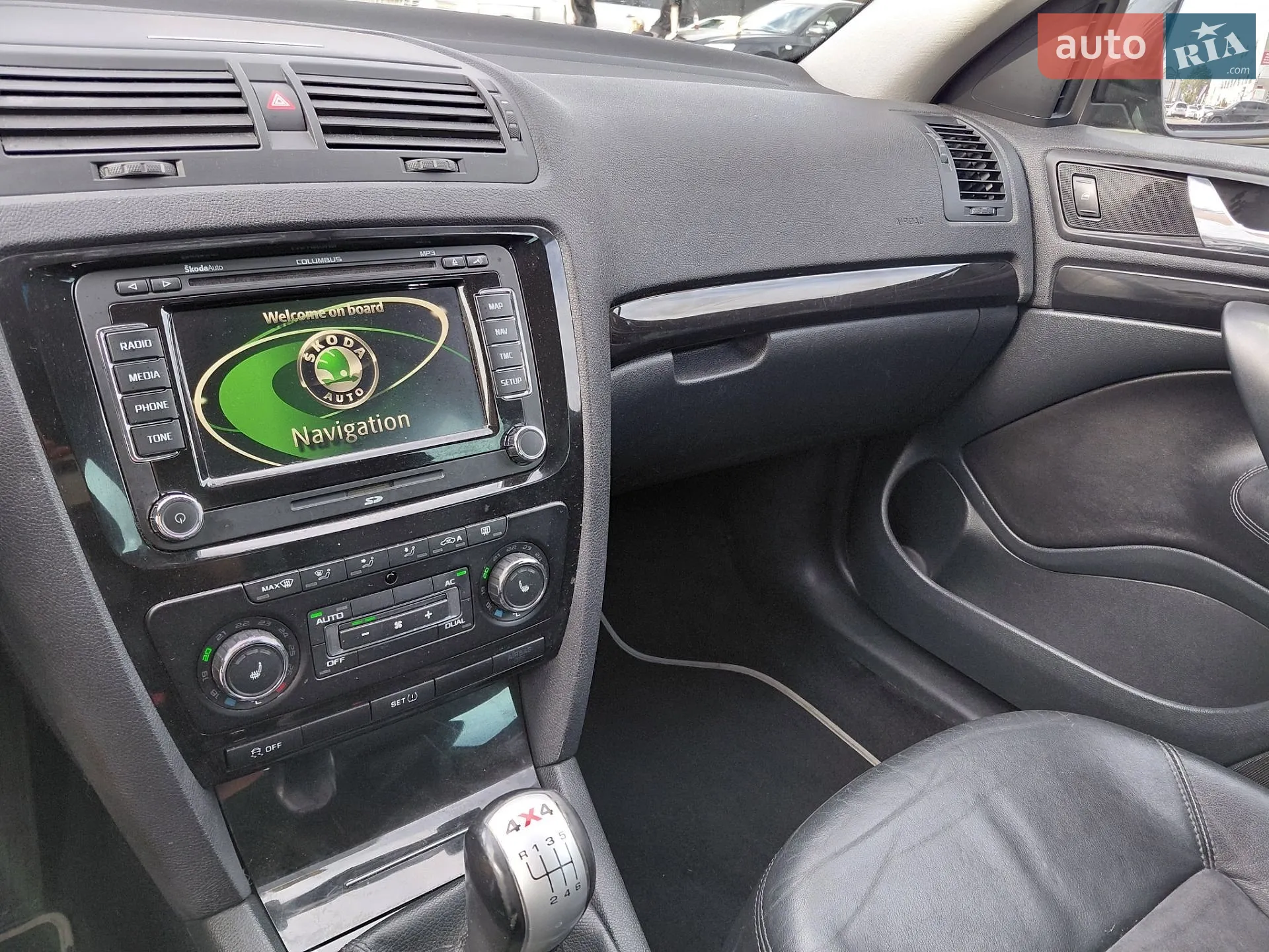 2011 Skoda Octavia - мініатюра 27