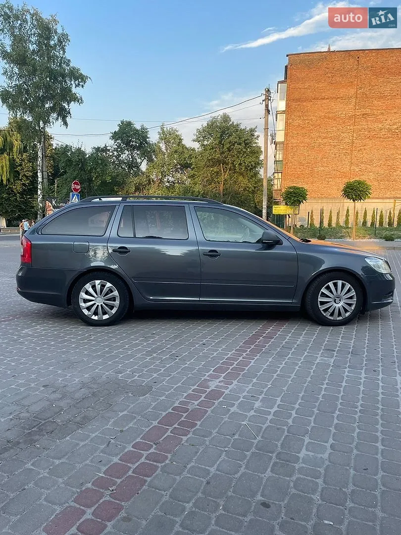 2011 Skoda Octavia - мініатюра 8