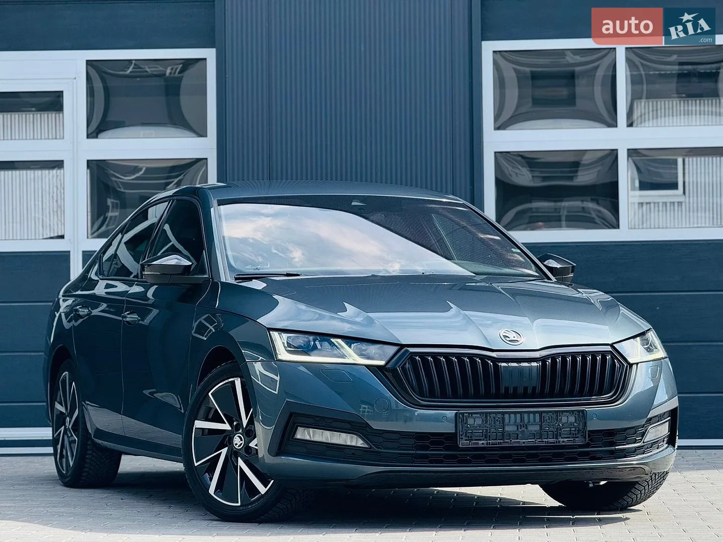 2020 Skoda Octavia - фото 1