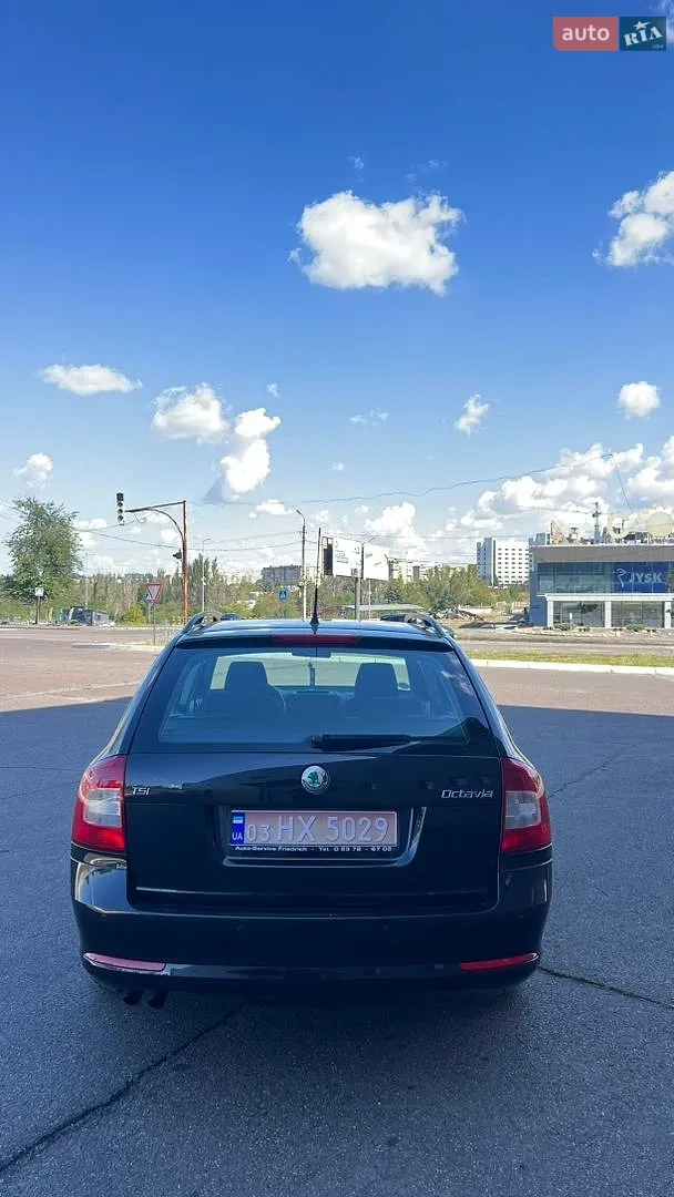 2010 Skoda Octavia - мініатюра 5