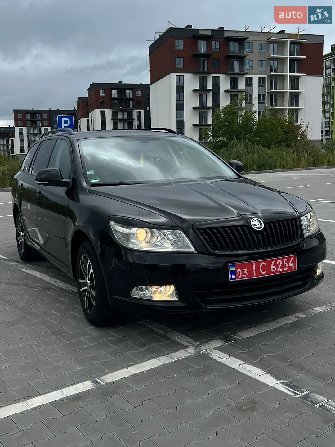 2010 Skoda Octavia - мініатюра 3