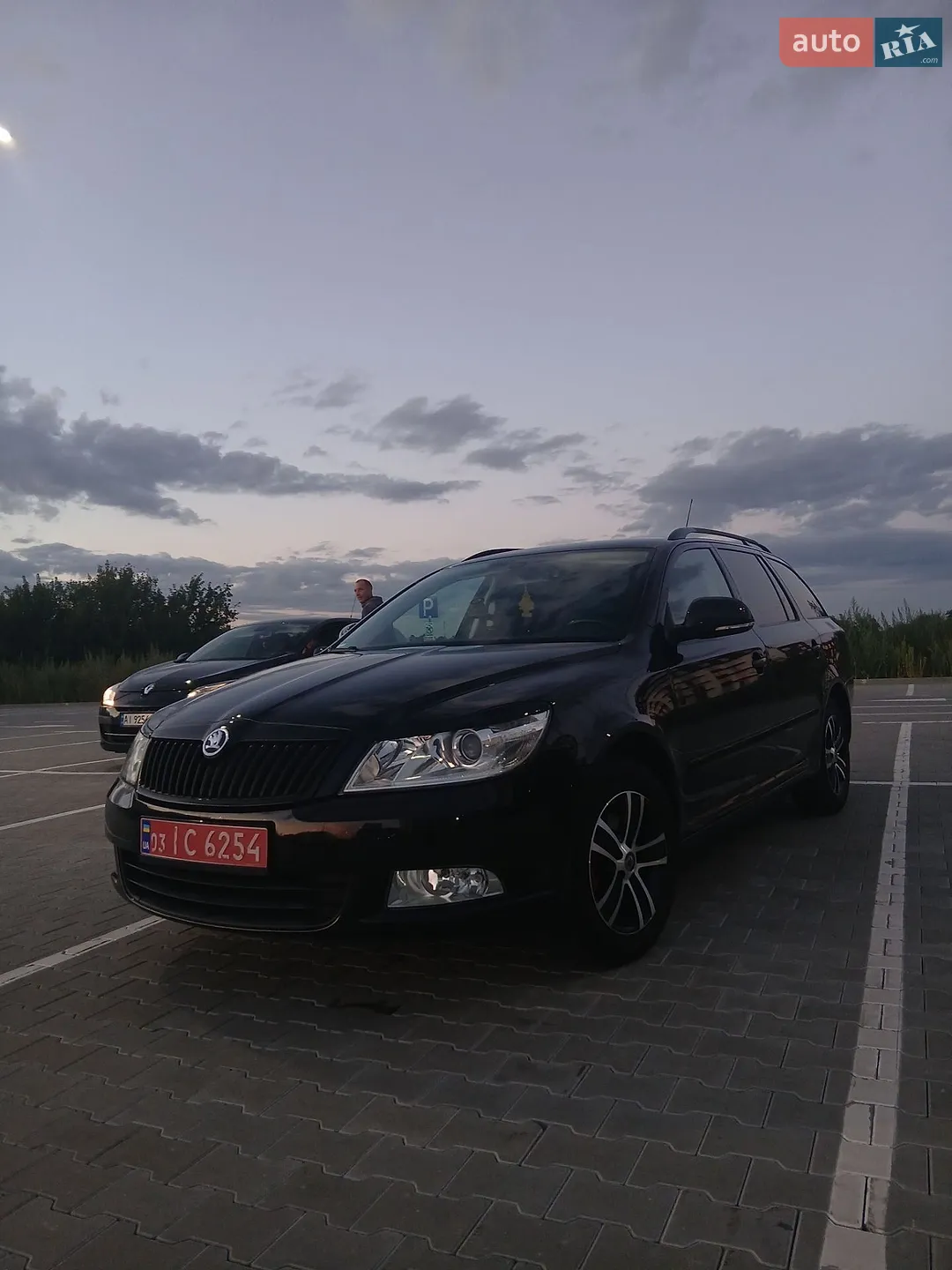 2010 Skoda Octavia - мініатюра 12