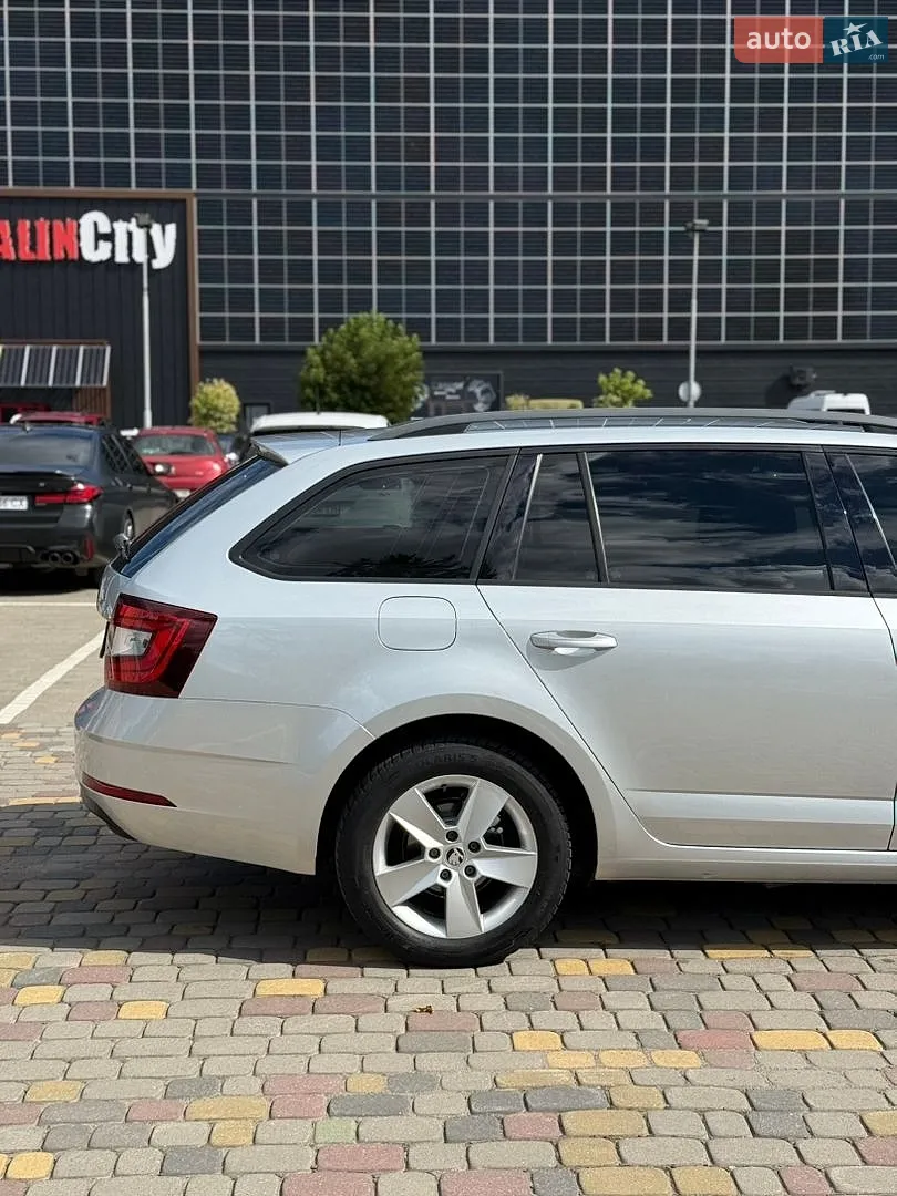 2017 Skoda Octavia - мініатюра 12