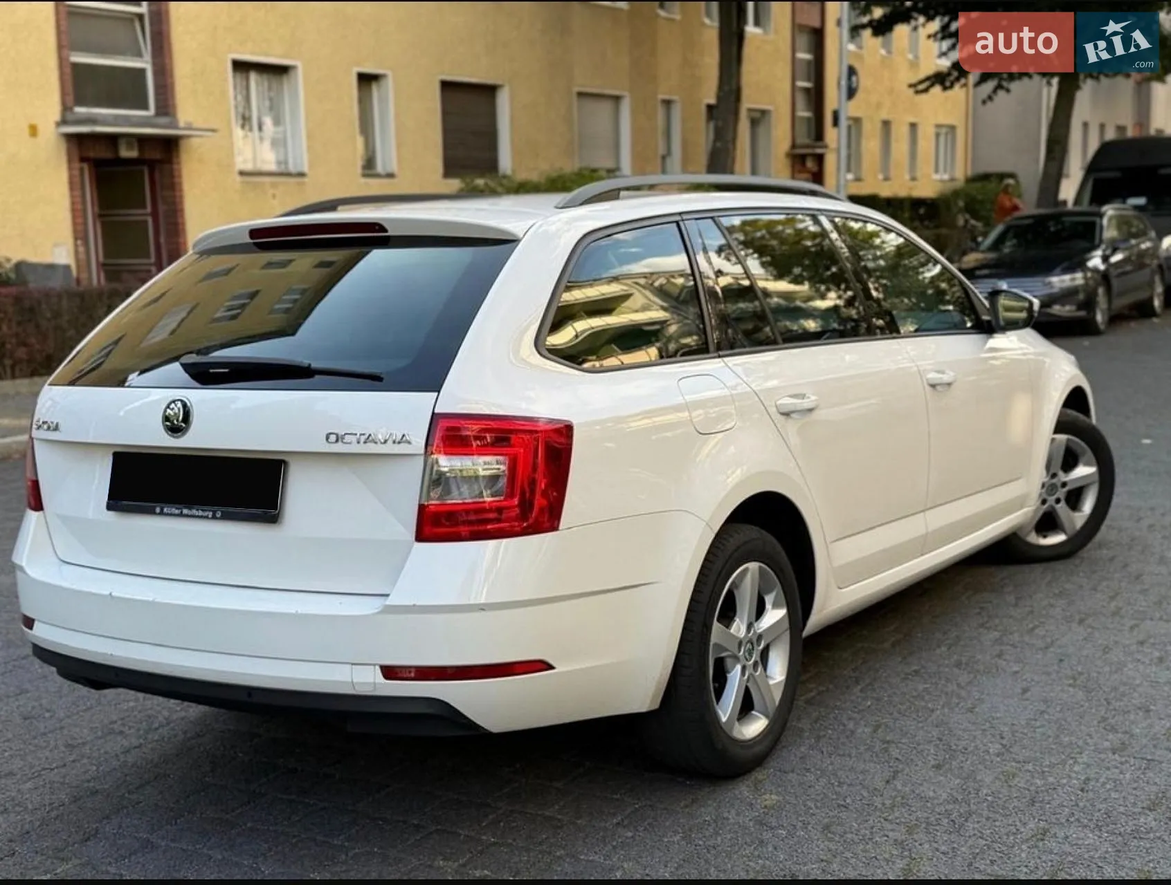 2017 Skoda Octavia - мініатюра 2