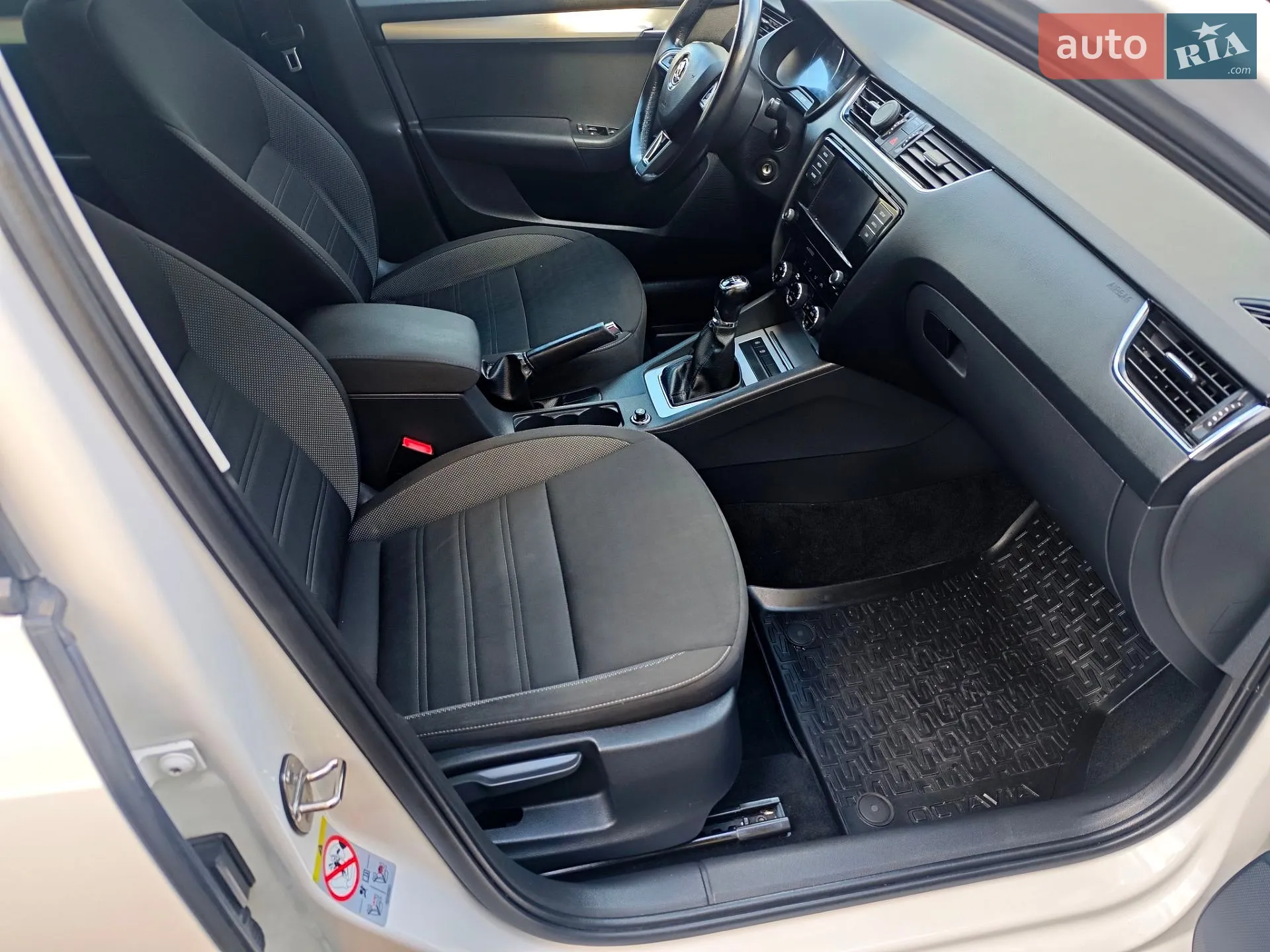 2017 Skoda Octavia - мініатюра 5
