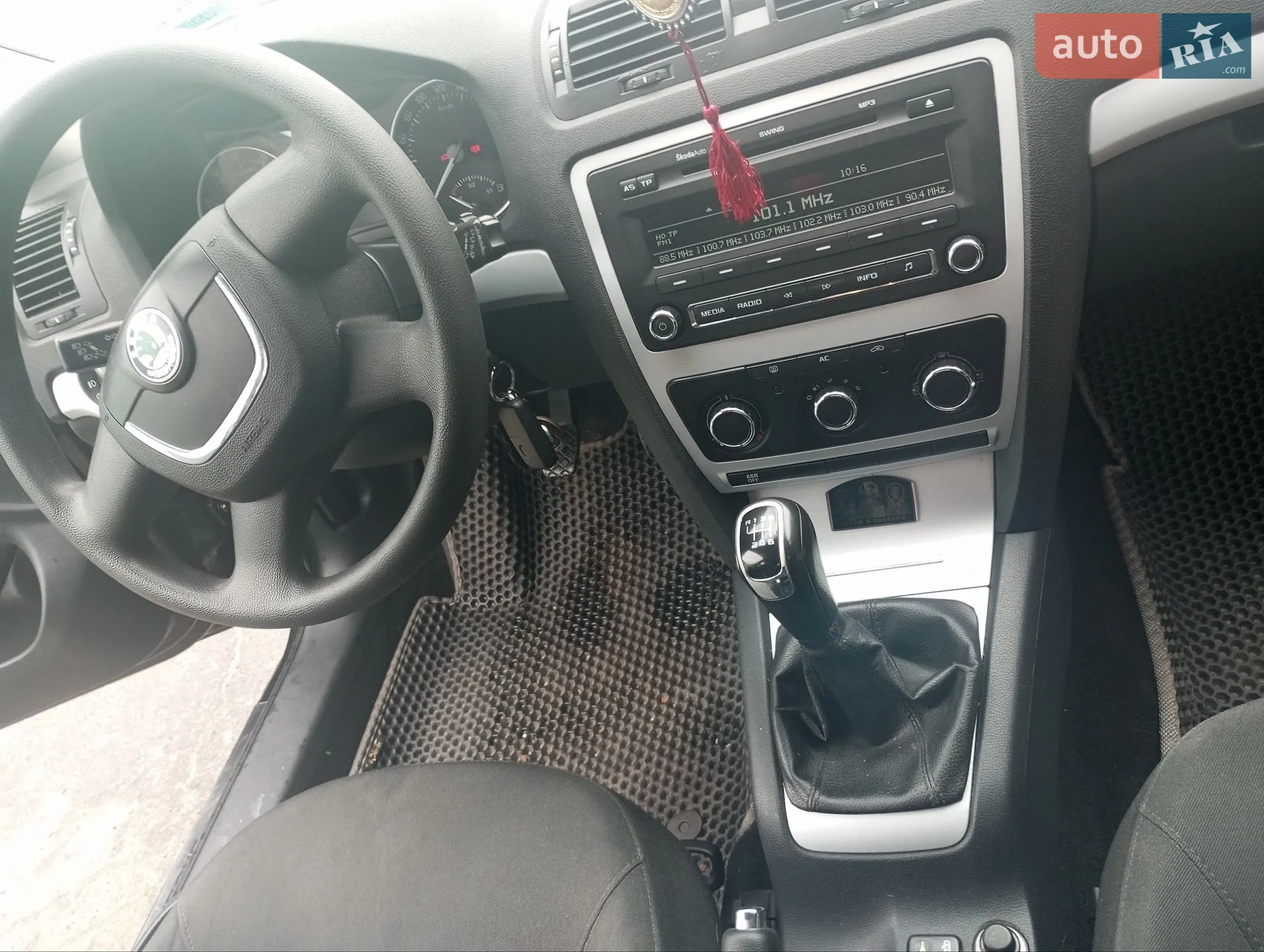 2011 Skoda Octavia - мініатюра 12