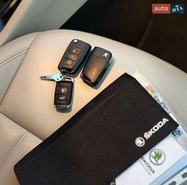 Универсал Skoda Octavia 2019 в Золочеве