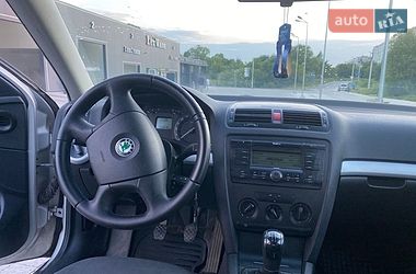 Ліфтбек Skoda Octavia 2004 в Львові