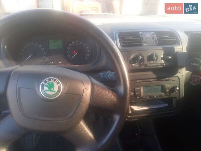 Універсал Skoda Praktik 2010 в Кам'янському