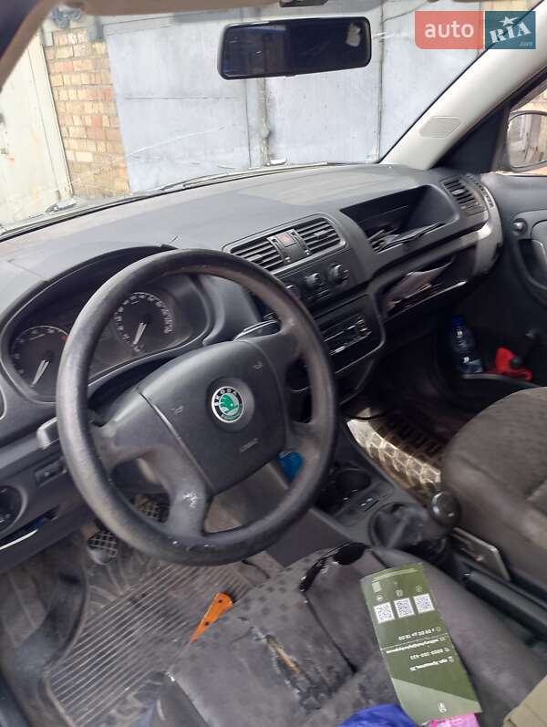 Универсал Skoda Praktik 2008 в Киеве фото 4 Универсал Skoda Praktik 2008 в Киеве