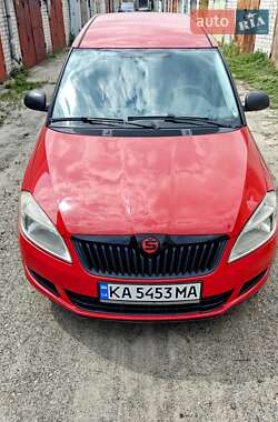 Грузовой фургон Skoda Praktik 2010 в 