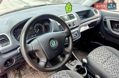 Грузовой фургон Skoda Praktik 2010 в 