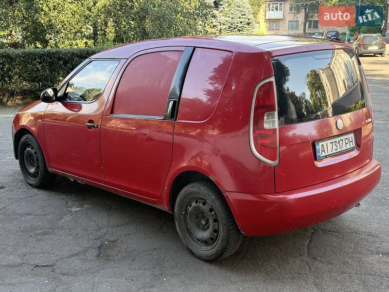 Грузовой фургон Skoda Praktik 2008 в Каменском