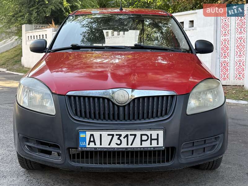Грузовой фургон Skoda Praktik 2008 в Каменском