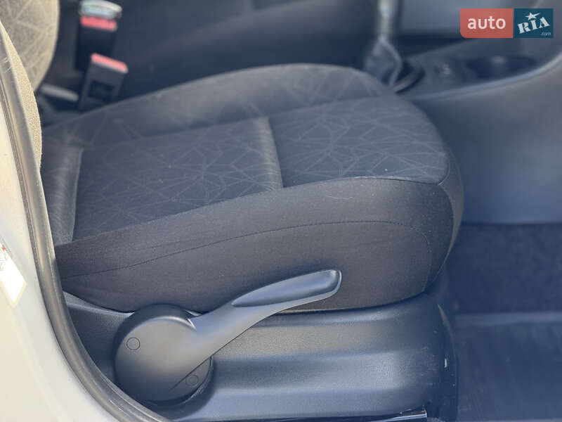 Микровэн Skoda Praktik 2011 в Тернополе фото 32 Микровэн Skoda Praktik 2011 в Тернополе