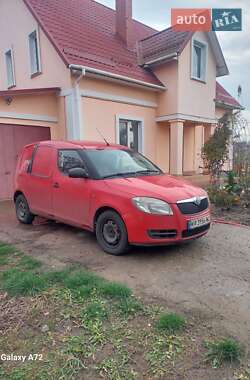 Вантажний фургон Skoda Praktik 2008 в Києві