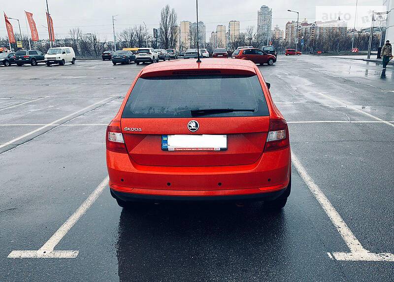 Хетчбек Skoda Rapid 2015 в Києві
