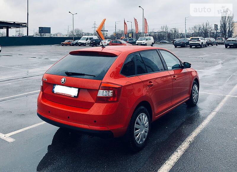 Хетчбек Skoda Rapid 2015 в Києві
