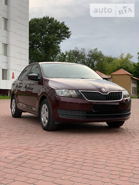 Хэтчбек Skoda Rapid 2013 в Днепре