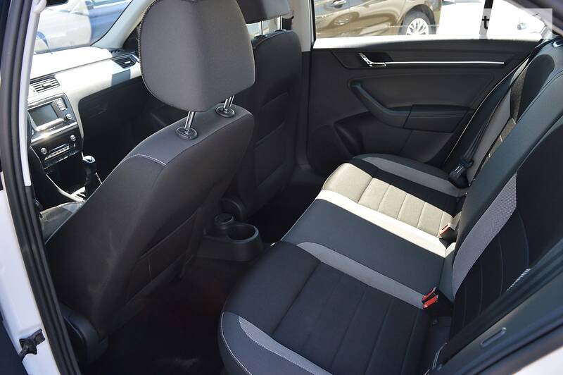 Хетчбек Skoda Rapid 2017 в Києві фото 9 Хетчбек Skoda Rapid 2017 в Києві