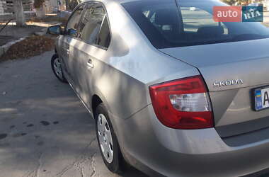 Лифтбек Skoda Rapid 2015 в Звягеле