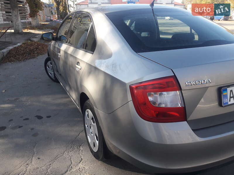 Лифтбек Skoda Rapid 2015 в Звягеле