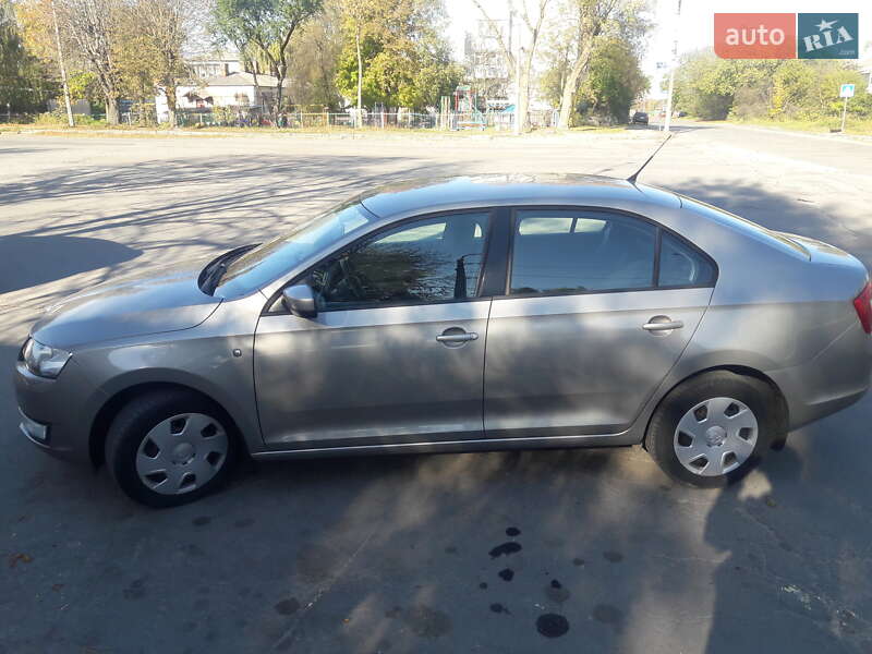 Лифтбек Skoda Rapid 2015 в Звягеле
