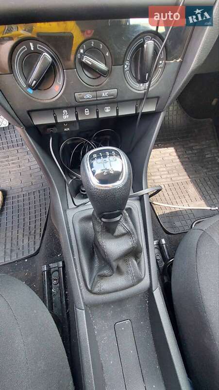 Ліфтбек Skoda Rapid 2018 в Києві фото 3 Ліфтбек Skoda Rapid 2018 в Києві