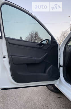 Лифтбек Skoda Rapid 2013 в 