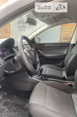 Лифтбек Skoda Rapid 2013 в Полтаве фото 8 Лифтбек Skoda Rapid 2013 в Полтаве