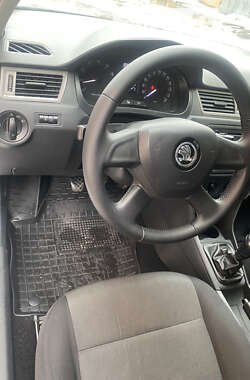 Лифтбек Skoda Rapid 2013 в 