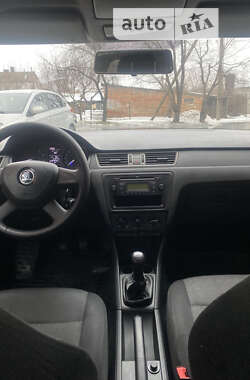 Лифтбек Skoda Rapid 2013 в 