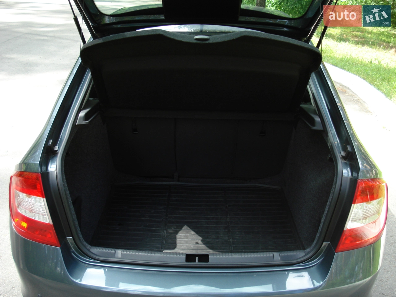 2014 Skoda Rapid - мініатюра 10